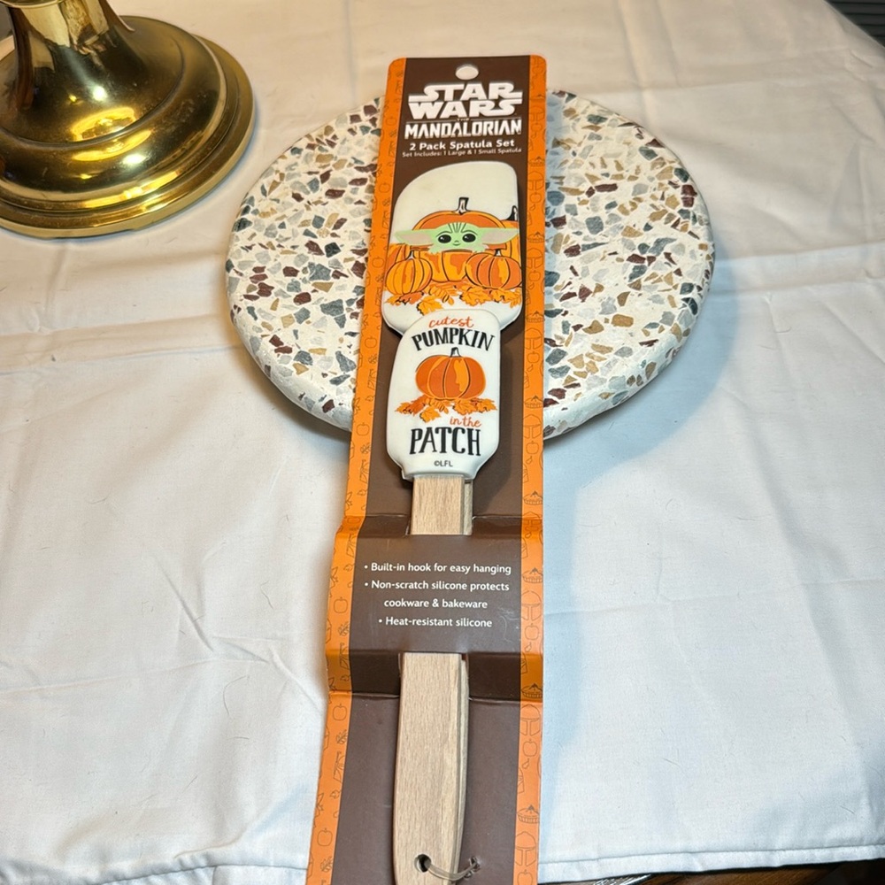 Disney Mandalorian spatula set